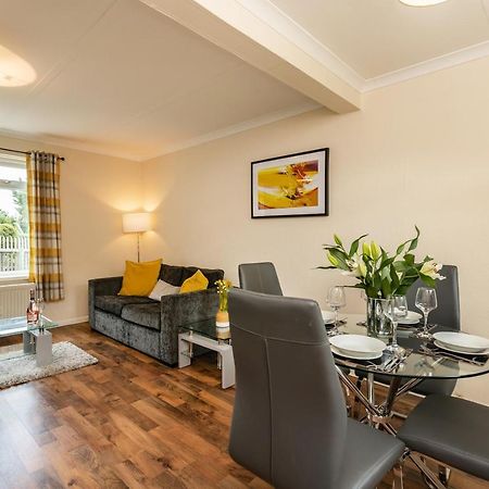 Taylor House Contractors Welcome Off Street Parking For Vans Durham Eksteriør bilde