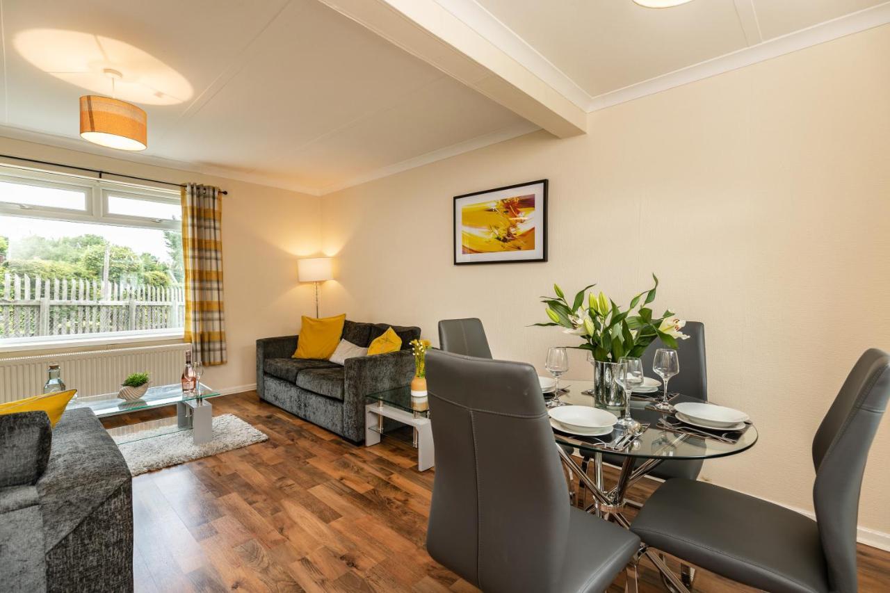 Taylor House Contractors Welcome Off Street Parking For Vans Durham Eksteriør bilde