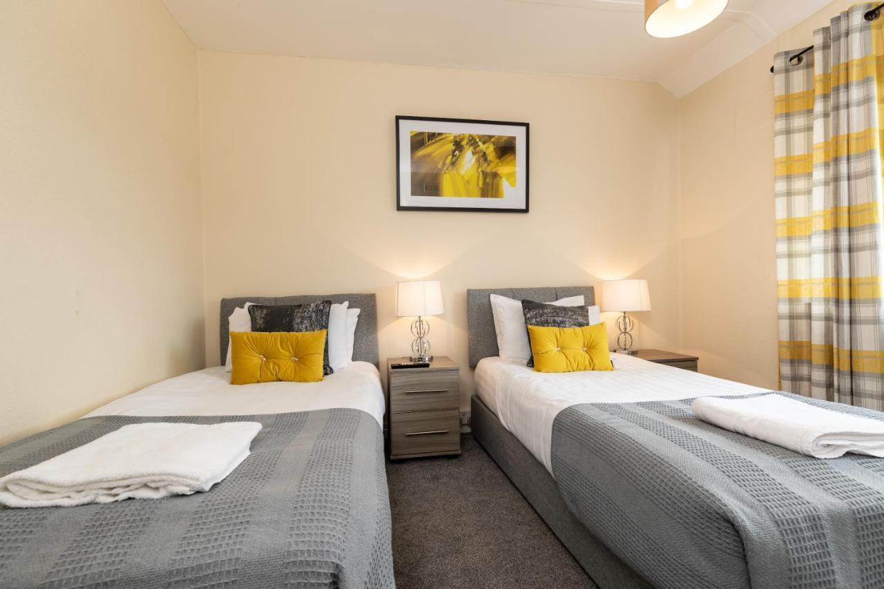 Taylor House Contractors Welcome Off Street Parking For Vans Durham Eksteriør bilde