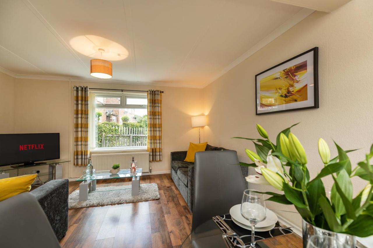 Taylor House Contractors Welcome Off Street Parking For Vans Durham Eksteriør bilde