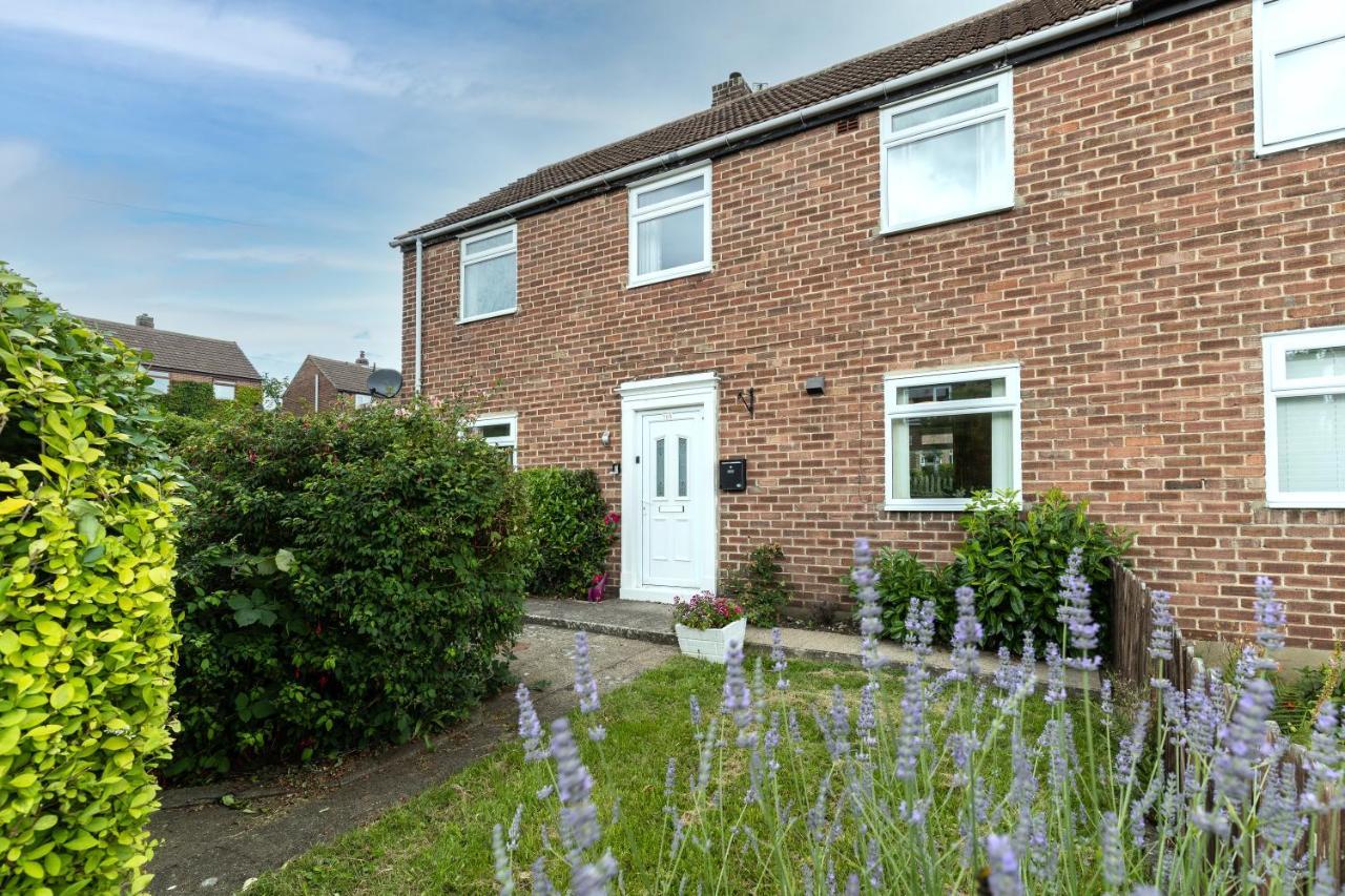 Taylor House Contractors Welcome Off Street Parking For Vans Durham Eksteriør bilde